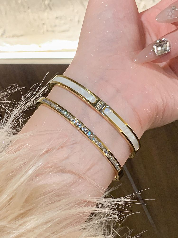 【2938 People's Collection】 Hoogwaardig titanium staal, volledige diamant, veelzijdige modearmband, lichte luxe voor kinderen,_voghion.com