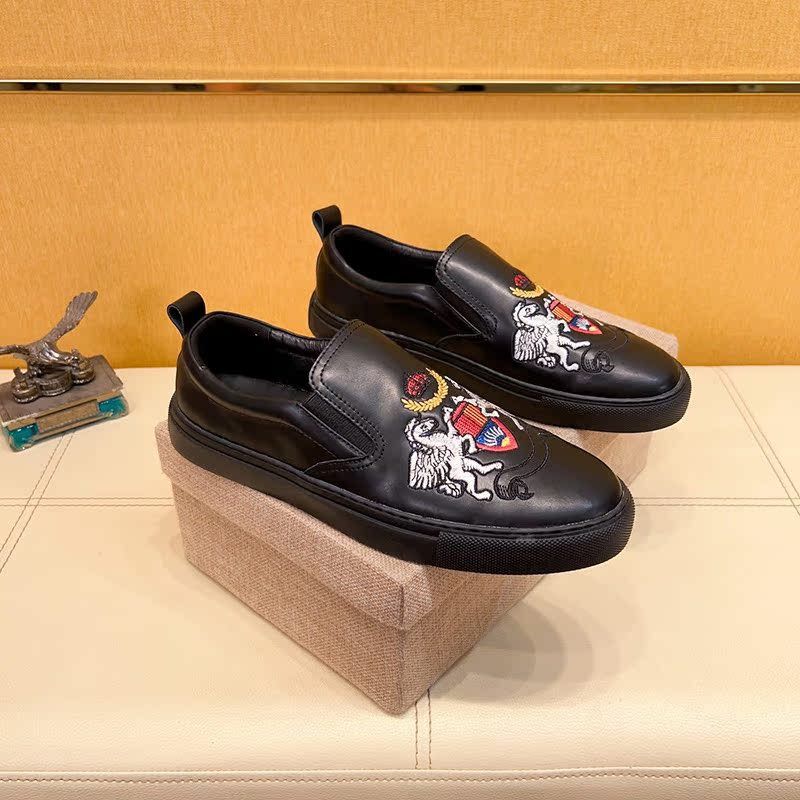 Mocassini ricamati di marca di lusso di alta gamma per uomo, scarpe casual estive alla moda, traspiranti, con suola morbida, nere_voghion.com