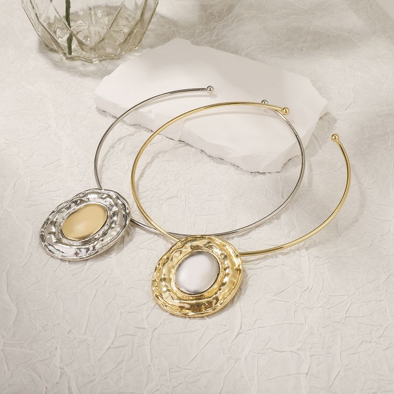 N11554 Spliced Elliptical Mirror with Metal Color Block Pendant Necklace Collar_voghion.com