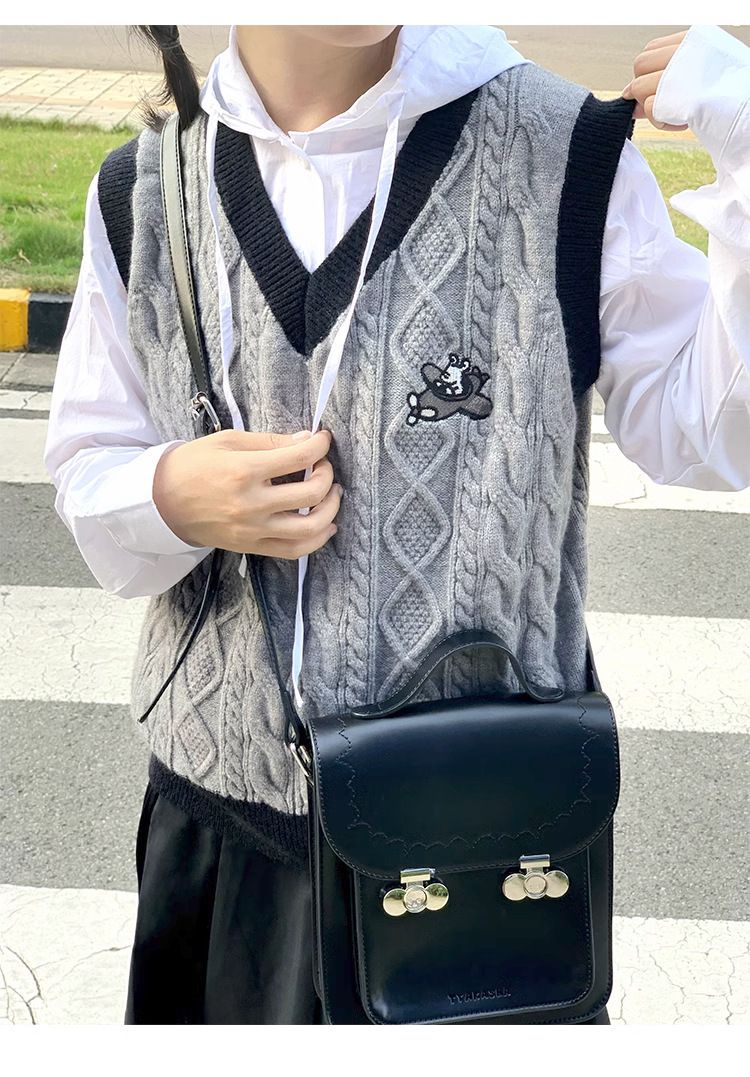 Autumn Puppy Cartoon Sweet College Vest Fried Dough Twists Panels Wear Sleeveless Knitted Top_voghion.com