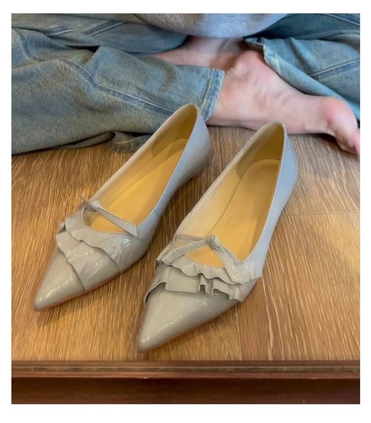 Sheepskin Version Of The Design Sense Of Niche New Pointed Ruffled Rim Shallow Stirrups Versatile 2025 Spring And Summer New_voghion.com