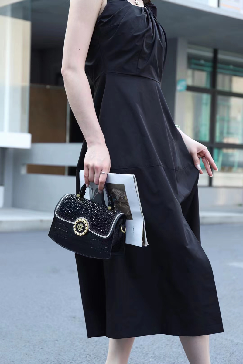 Women's diamond-encrusted handbag high-end fashion age-reducing temperament all-match one-shoulder Messenger bag_voghion.com