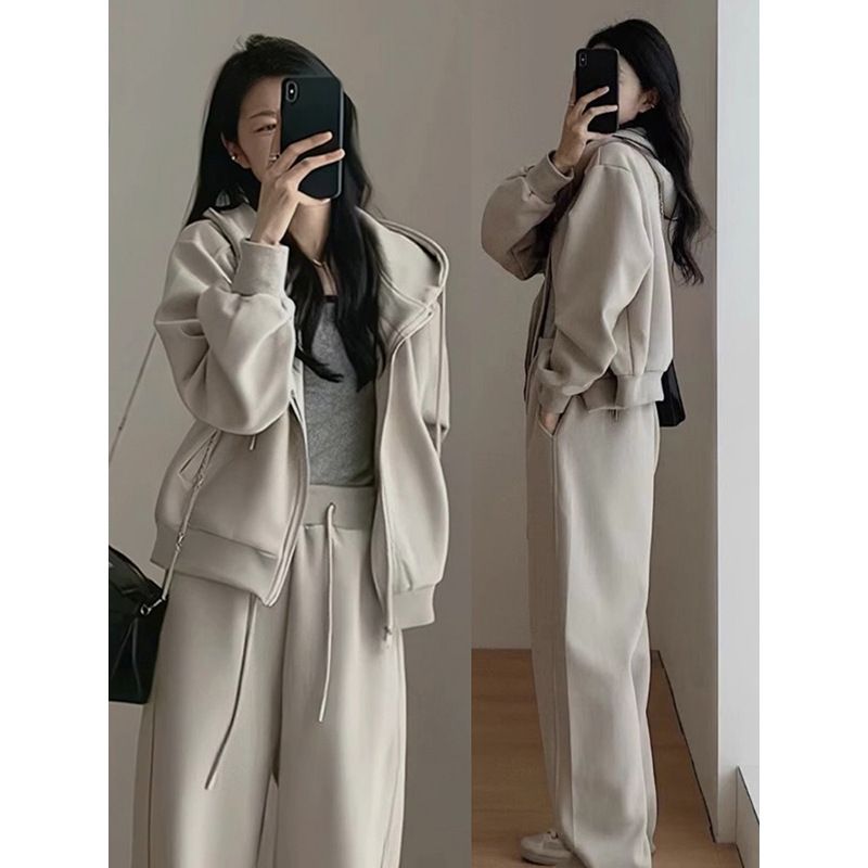 Frühherbst-Outfit-Set: Hochwertiges Hoodie-Sweatshirt im Tee-Stil und Hose mit weitem Bein, zweiteiliges Sport-Casual-Set für Damen_voghion.com
