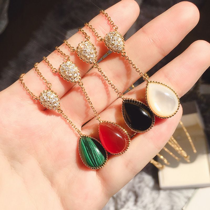 Set di quattro pezzi di orecchini a goccia in madreperla e agata naturale, stile retrò, per donna_voghion.com