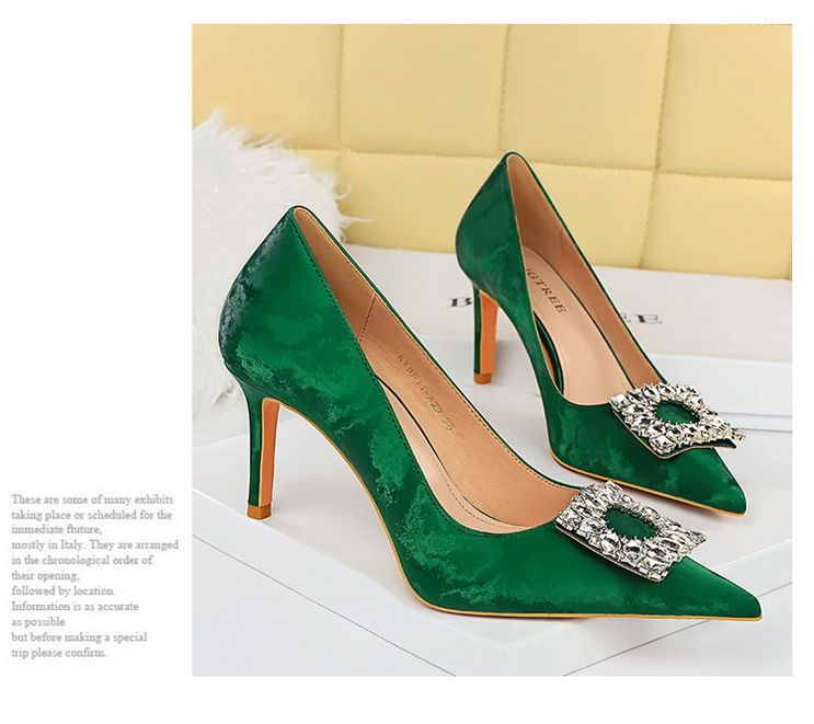 18249-A5 Style Banquet Slim Fit Women' With Thin High Heel, Shallow Mouth, Pointed Metal Rhinetone Button Single_voghion.com