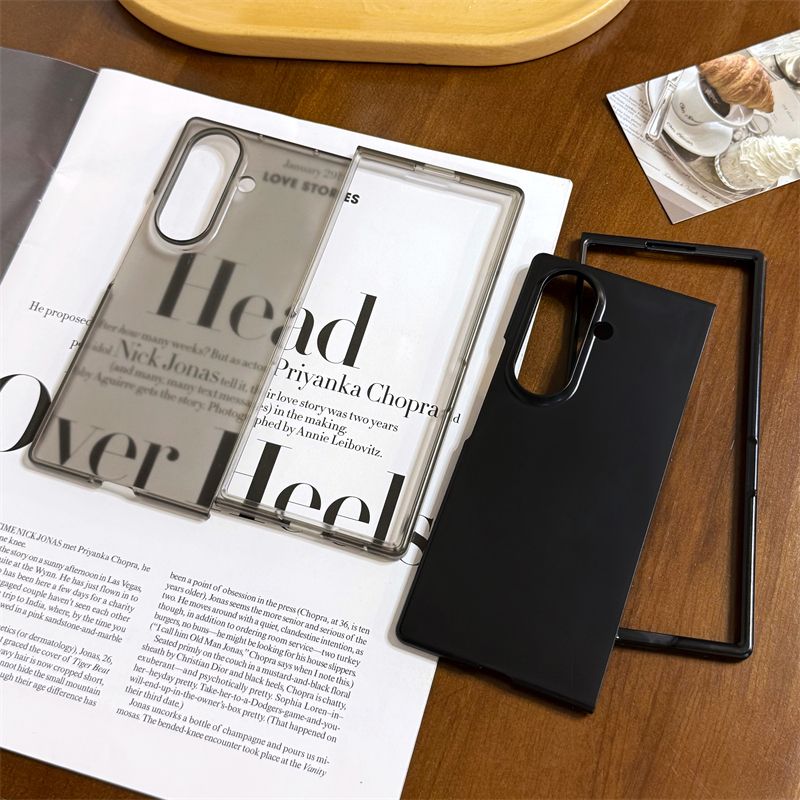 Coque de téléphone ultra-fine en polycarbonate mat pour Samsung Galaxy Z Fold 7 6 5 4 3 Fold7 Fold6 - Résistante aux chocs, transparente et rigide_voghion.com