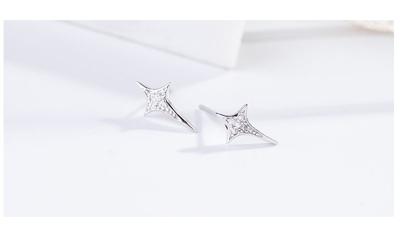 Orecchini a forma di stella a quattro angoli Wanying S Argento puro Edizione coreana Semplice e personalizzato Versatile Internet Red Jewelry_voghion.com