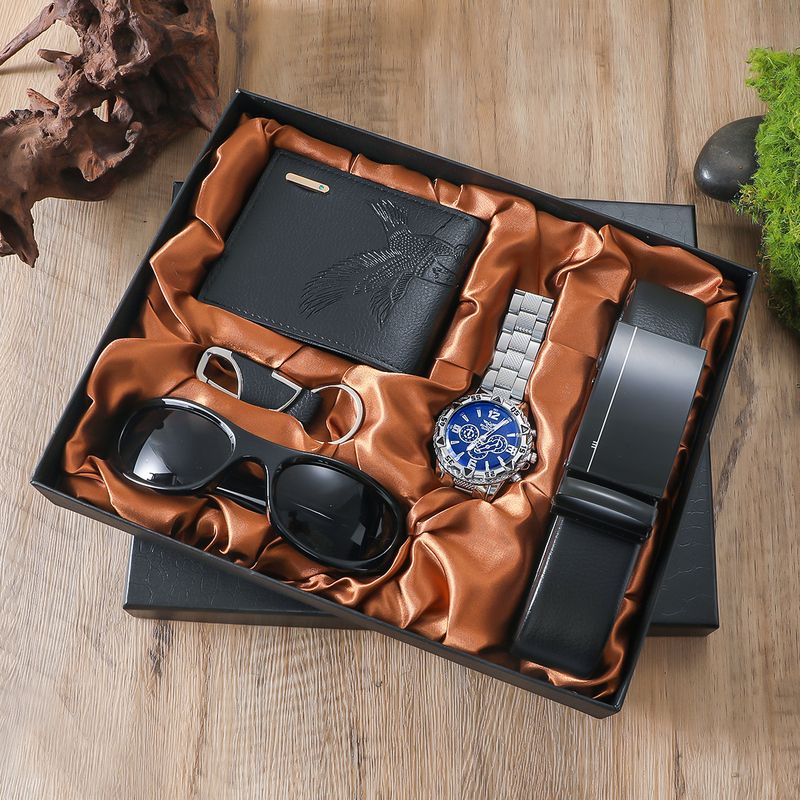 Geschenk Fünfteiliges Set Mode Trendy Herrenuhr Brille Brieftasche Schlüsselanhänger + Gürtel_voghion.com