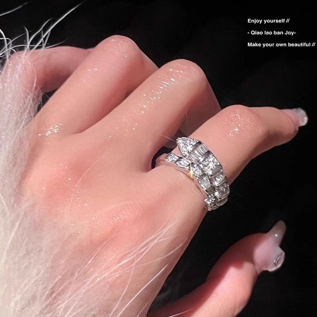 Explosiver Schlangenring, Silber, offenes Quadrat, Diamanttextur, Flash Advanced Light Luxury Cool Cold Wind Ring Tide_voghion.com