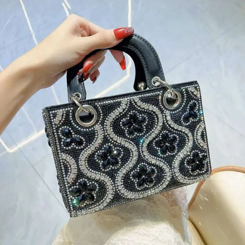 Designer-Taschen 2025 NEU Glänzende Damen-Abend-Dia-Dekorationshandtasche mit Riemen, weibliche Schulter-Crossbody für Frauen_voghion.com