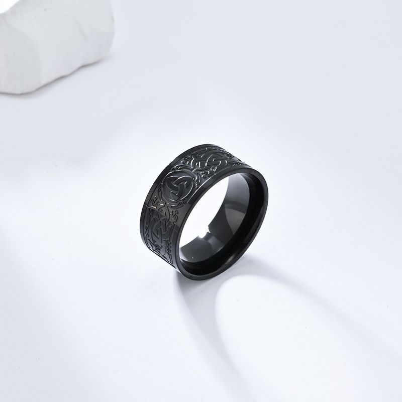 Anello in acciaio al titanio con nodo eterno del triangolo celtico in stile etnico nordico, personalità maschile, stile freddo, gioielli per la mano_voghion.com