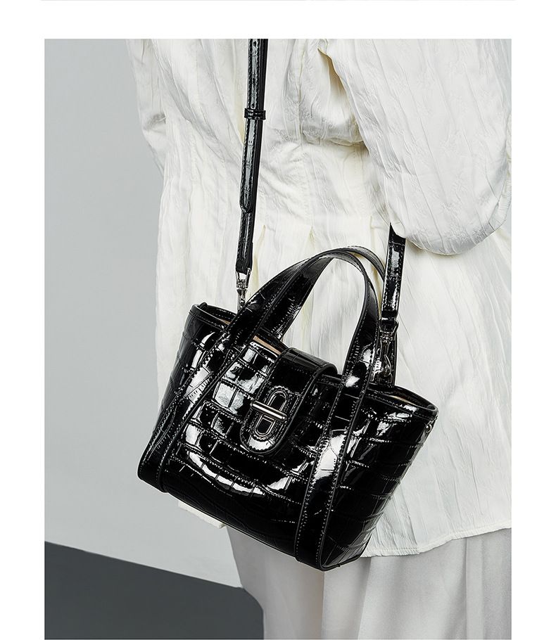 Genuine Leather Women's Bag Commuter Messenger Bag Crocodile Pattern Light Luxury Niche High End Vegetable Basket Tote Bag_voghion.com