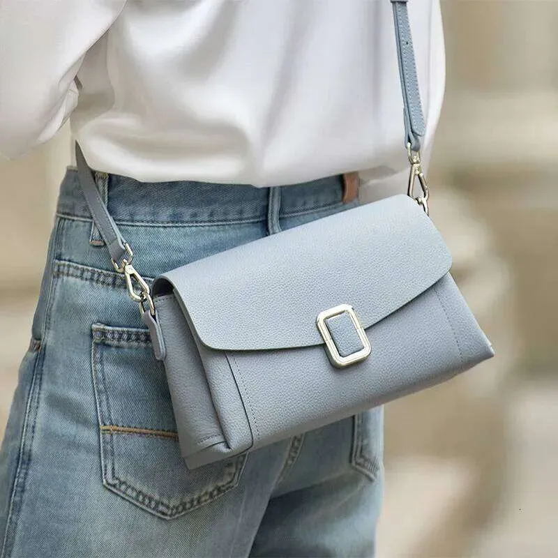 Designer-Taschen 2025 Limited Designed Echtes Echtes Leder Schulter Weiche Frauen Messenger Crossbody Solide Weibliche Weiß_voghion.com