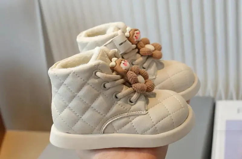 Novo 2024 Inverno Crianças Neve Quente Pelúcia Criança Meninos Antiderrapante Moda Bebê Meninas Botas Crianças Sapatos de Algodão_voghion.com
