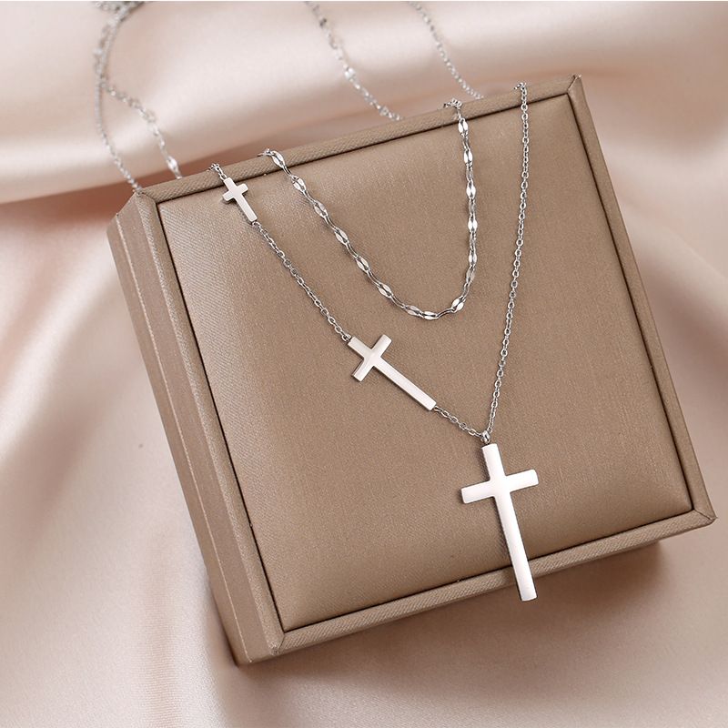 Collana a doppio strato con croce di celebrità di Internet, in acciaio al titanio, per donne, con clavicola di cioccolato, minimalista_voghion.com