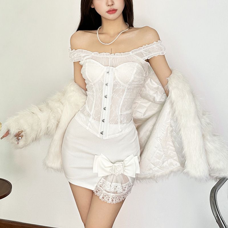 Wind 2024 Autunno Nuovo Corsetto Stretto da Donna con Colletto Unico e Gonna a Mezza Manica in Pizzo_voghion.com
