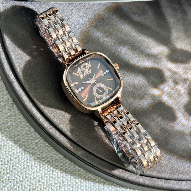 Orologio quadrato in vetro sfaccettato, orologio al quarzo di lusso, orologio da donna con temperamento di nicchia, da lavoro, quotidiano, compleanno, anniversario, regalo di San Valentino_voghion.com