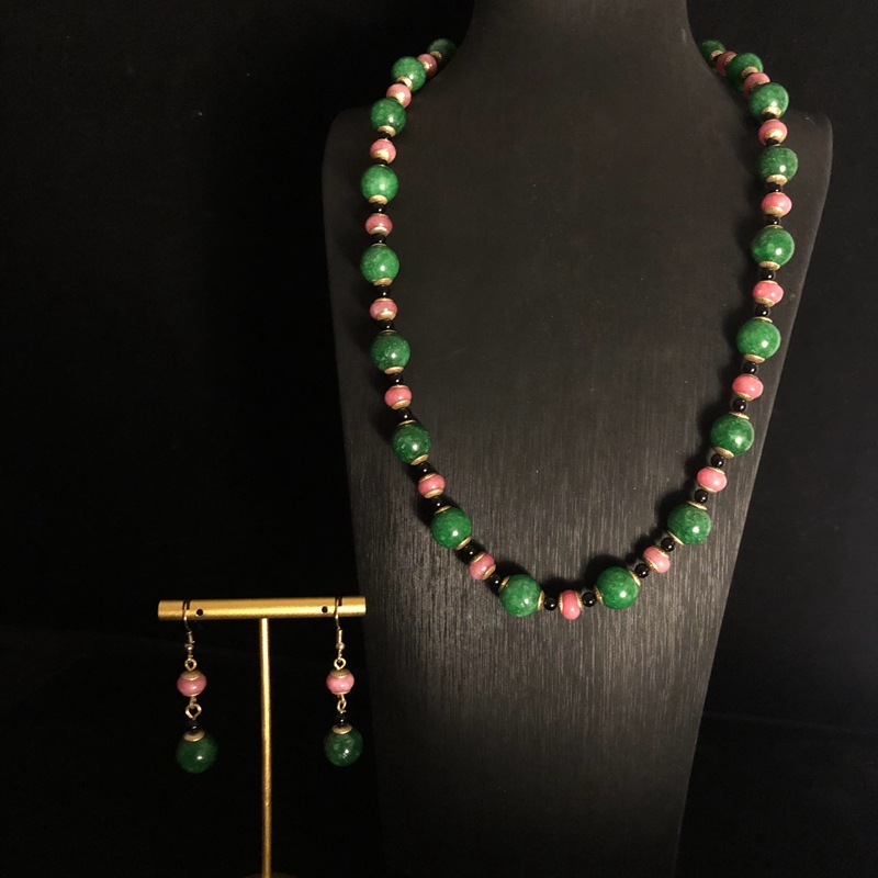 Accessori in stile palazzo retrò, agata verde, perline di pietra rosa, collana di media lunghezza abbinata a orecchini, catena maglione versatile_voghion.com