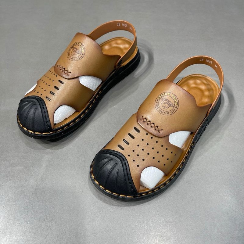 Sandalias de verano 2025 para hombre, estilo casual de playa, edición coreana, estilo moderno para exteriores y pantuflas de doble uso._voghion.com