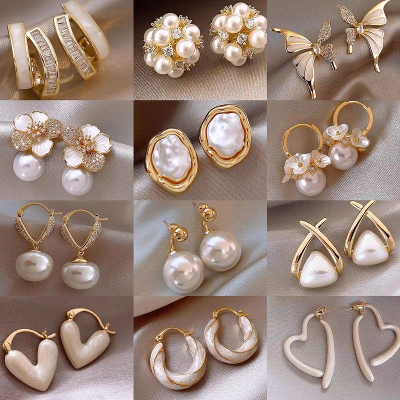 Orecchini a bottone in argento placcato oro vero, con perle di fata, eleganti e alla moda, leggeri e di lusso, di alta qualità._voghion.com
