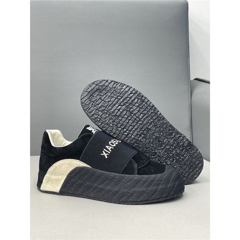 2025 Neue Slip-On Lazy Soft Sole Schuhe aus echtem Leder Vielseitige Herren-Sport-Casual-Sneakers_voghion.com