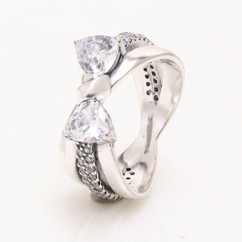 Anel feminino com laço em formato de coração e design de fita brilhante, elegante faixa cruzada para uso diário ou ocasiões especiais_voghion.com