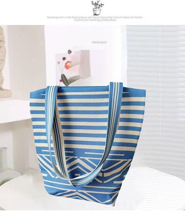 New Large Capacity Bucket Bag Women's Black Geometric Contrast Shoulder Bag Retro Simple Matching Knitted Handbag_voghion.com