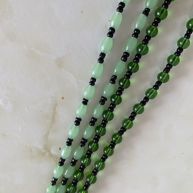 2024 New Jade Light Deep Green Bead Pendant Sweater Accessories Chain Necklace Versatile Single Item_voghion.com