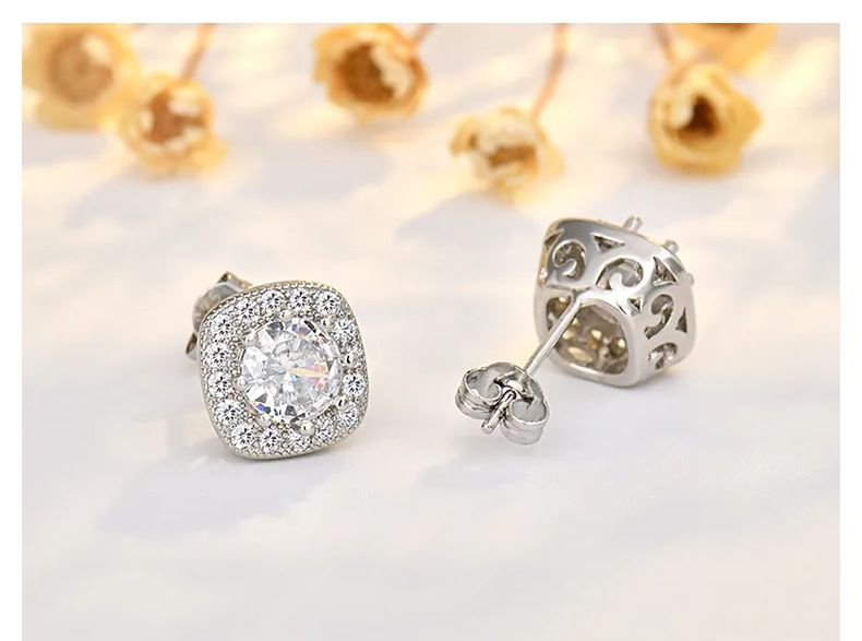 Three Piece Et Of Round Zircon Quare Four Claw Earring, Niche Temperament, Light Tyle, High End Heart Haped_voghion.com