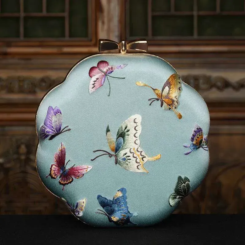 Borse firmate, cappellini, mini tracolle, per feste, matrimoni, banchetti, tessuto con texture setosa, ricamo artigianale Suzhou, motivo farfalla e falena._voghion.com