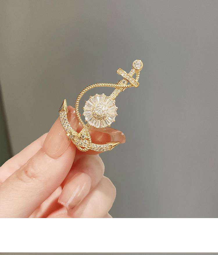 Spilla con ancora creativa alla moda, spilla squisita di alta qualità, spilla di lusso per temperamento, accessori per abiti da donna_voghion.com