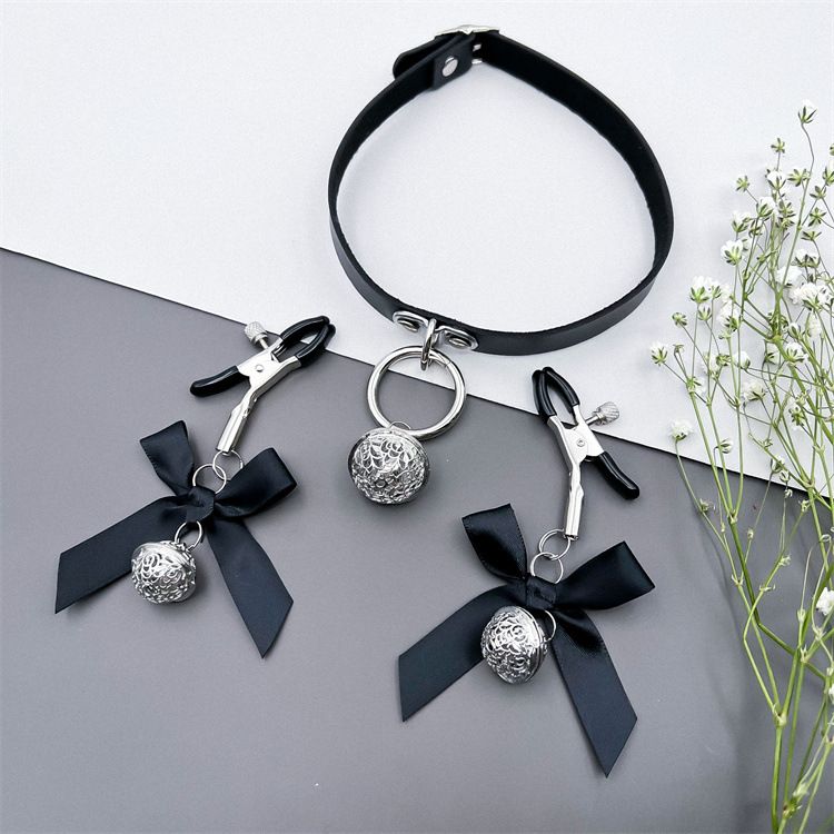 Women Nipple Clamps Pleasure Toy Set With Bells Collar Leash For Sensual Play_voghion.com