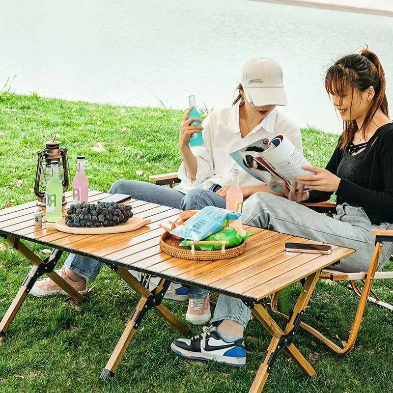 Set di tavoli e sedie da picnic per campeggio portatile, pieghevoli per esterni, involtini di pollo_voghion.com