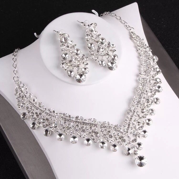 Conjunto de tres piezas de corona de joyería nupcial de gama alta europea y americana, collar de tiara de Boda de Princesa atmosférico con cuentas a mano_voghion.com