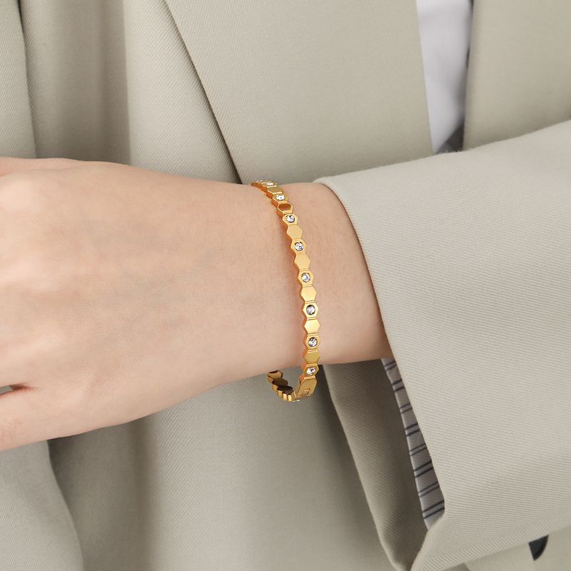 Nuovo bracciale in acciaio al titanio tempestato di diamanti, leggero e di lusso, alla moda e versatile_voghion.com