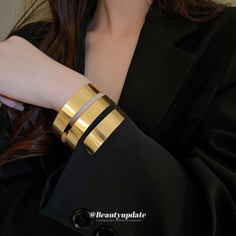 Braccialetto geometrico multistrato in metallo dal design esagerato, anello da braccio con stile cool, gioielli di lusso leggeri per_voghion.com