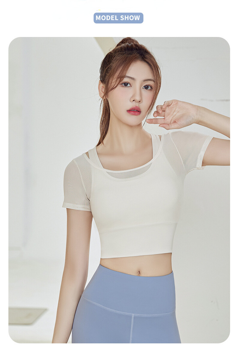 SUPERFLOWER New Women's Comfortable Yoga Top with Fixed Padded Mesh and Breathable Fabric 2 in 1 Style Fiess Shirt_voghion.com