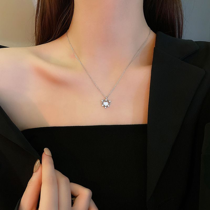 Ogrlica Spicy Girl Super Peneča verižica z metuljčkom, vsestranska, vrhunska, ženska, lahka, luksuzna, iz titana_voghion.com