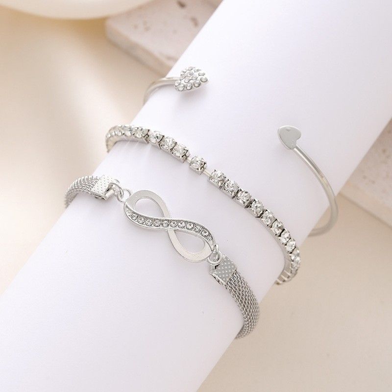 Heißer Verkauf Infinity Diamant-besetzte Figur-8 Kette Kreative Einfache Mode Pendler Legierung Fußkettchen_voghion.com