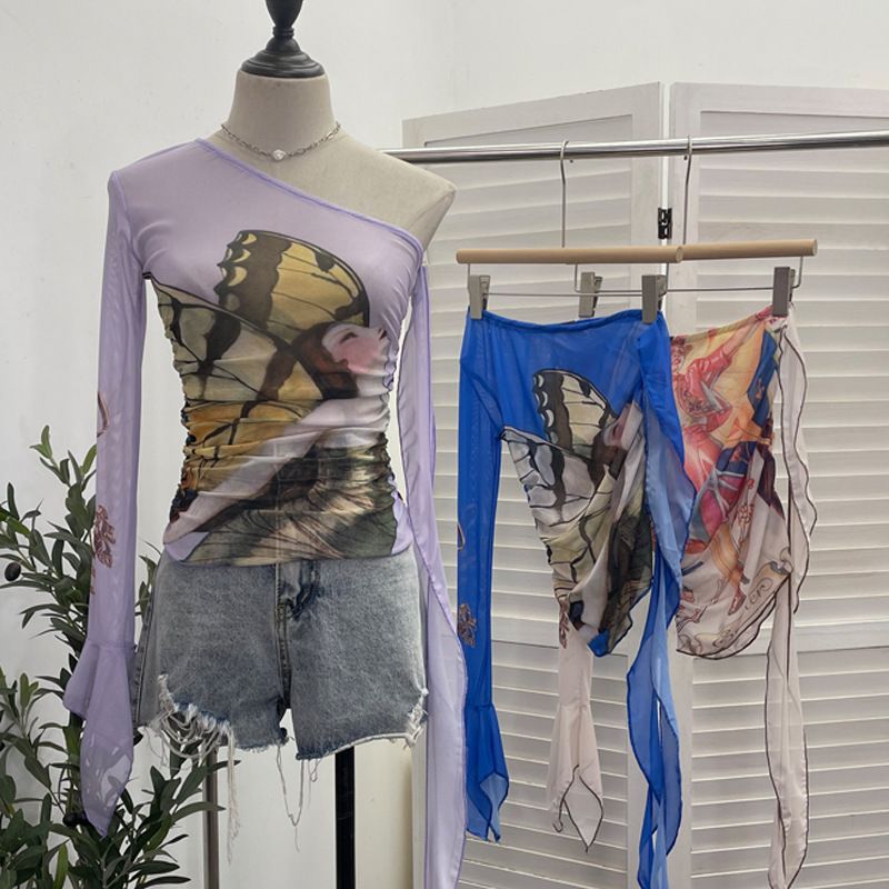 Abbigliamento da donna Real Shot Design, maglietta corta aderente e sottile con lacci, a maniche lunghe e monospalla, in rete stampata_voghion.com