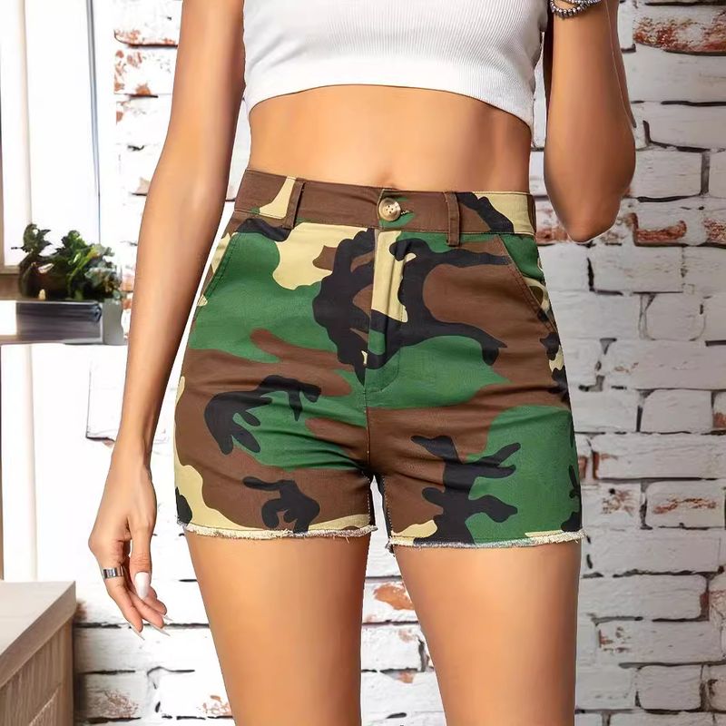Women's Clothing Washed Camouflage Print Patch Pocket Stitching Workwear Shorts_voghion.com