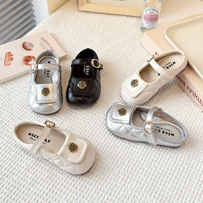 Sandali chiusi per bambini, estate 2025, nuove scarpe da principessa per ragazze, stile coreano Little Chane, suola morbida, cinturino singolo_voghion.com