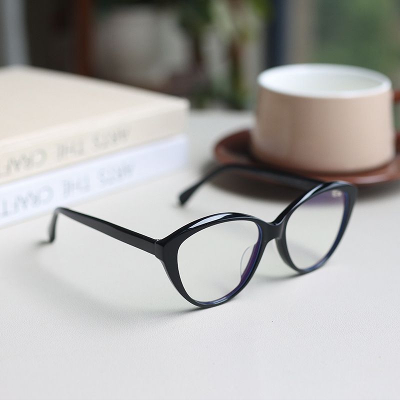 Schwarze Cat Eye-Brille im natürlichen Stil, hochwertige Acetatrahmen, blaue Verdunkelungsbrille, Korrekturbrille, 2025, Neu im Herbst und Winter_voghion.com