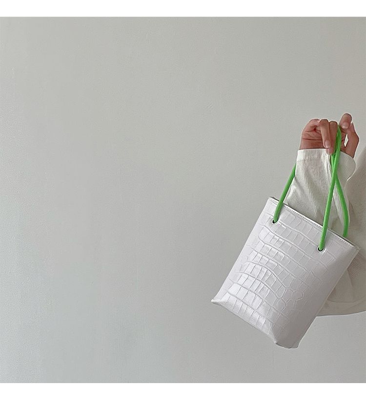Sac à main crocodile de niche pour femmes, version coréenne, avec seau à motif portatif, à la mode, nouvelle collection 2024_voghion.com