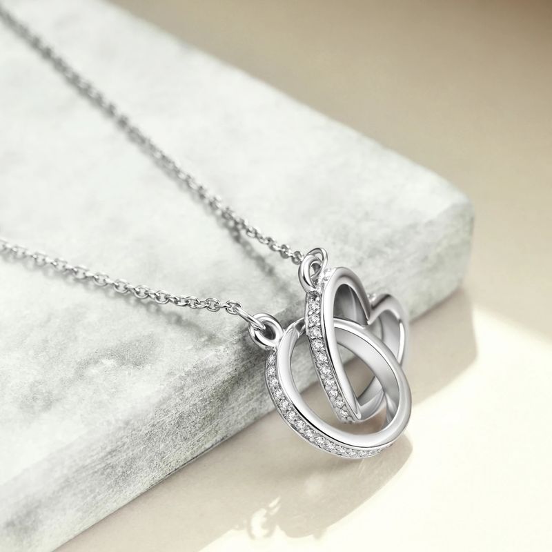 Collana con ciondolo a doppio anello in argento sterling S925 da donna con dettagli in diamanti, girocollo a catena a strati elegante e minimalista_voghion.com