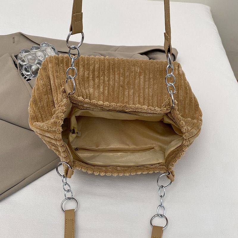 Borsa a tracolla singola alla moda in velluto a coste con catena, grande capacità, da donna, autunno 2025_voghion.com