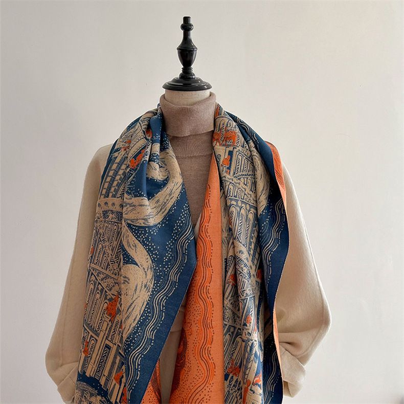 Sciarpa-scialle a torre in ferro architettonica per donna autunno inverno doppio uso oversize e versatile in cashmere_voghion.com