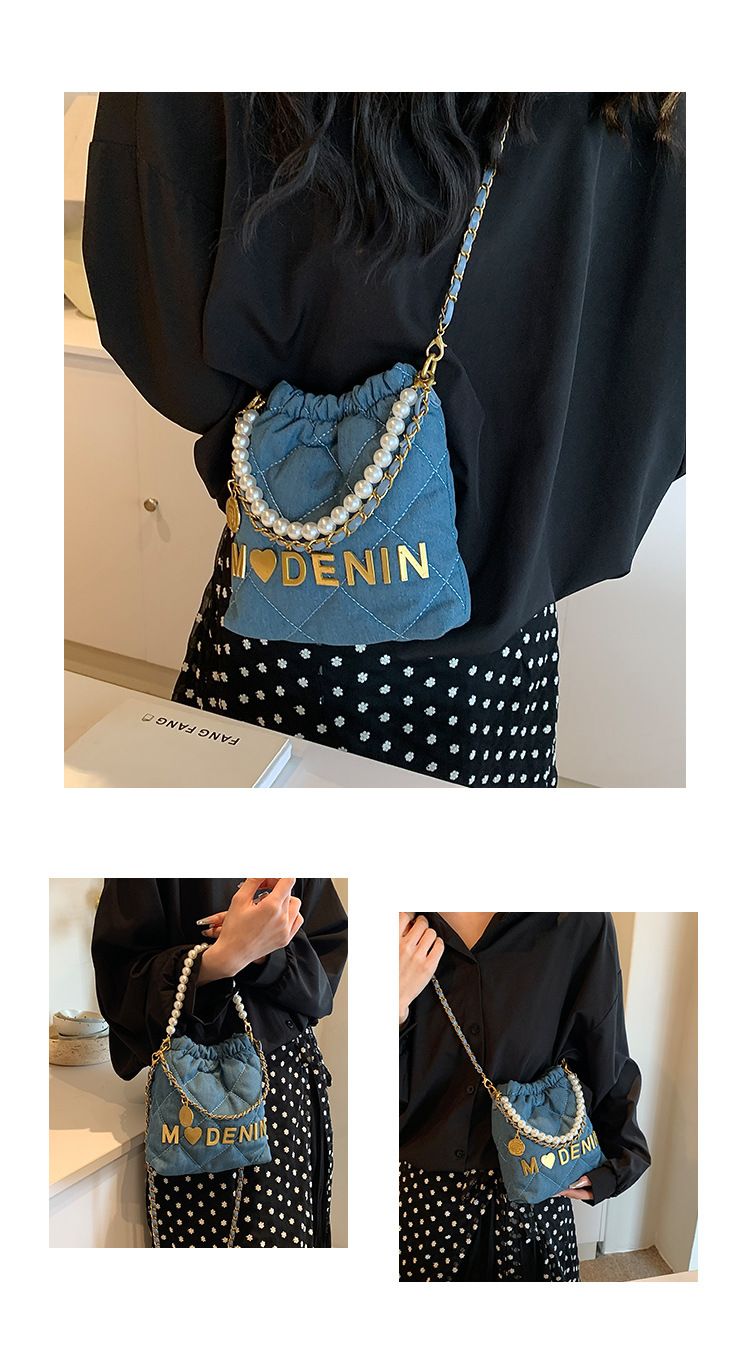 2024 Sommer Neue Gras Gestrickte Englisch Brief Kinder und Mädchen Eltern-Kind Handheld Unterarm Müll Frauen Tasche_voghion.com