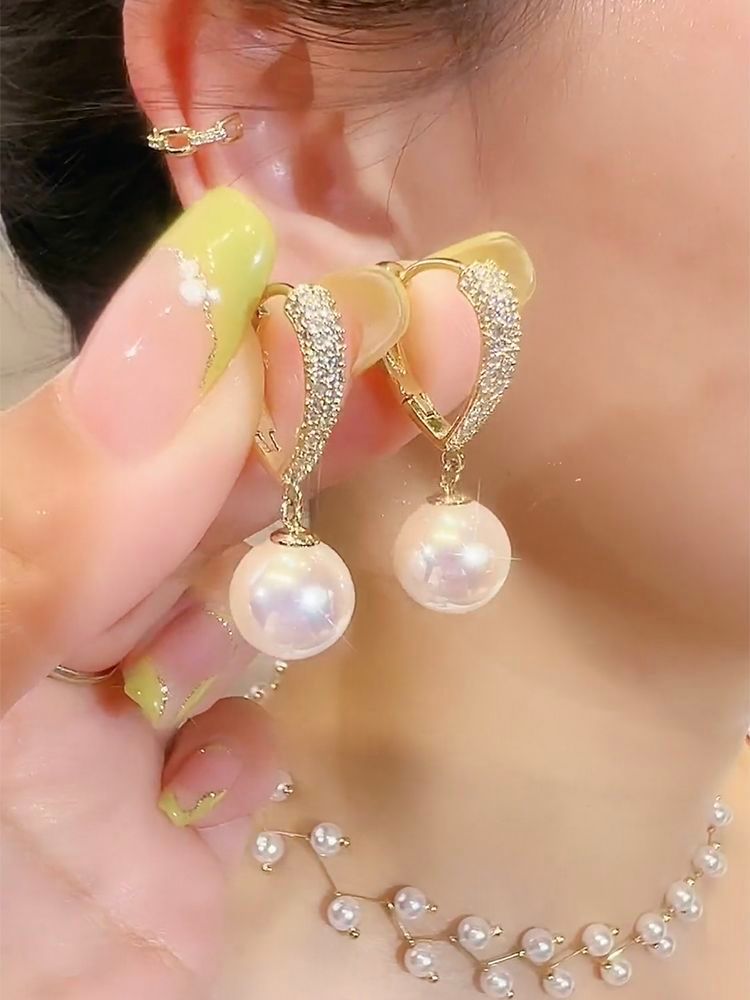 Nuove perle francesi eleganti e alla moda da donna, popolari sui social media, con un design di nicchia, una chiusura per orecchini premurosa e un ago d'argento_voghion.com