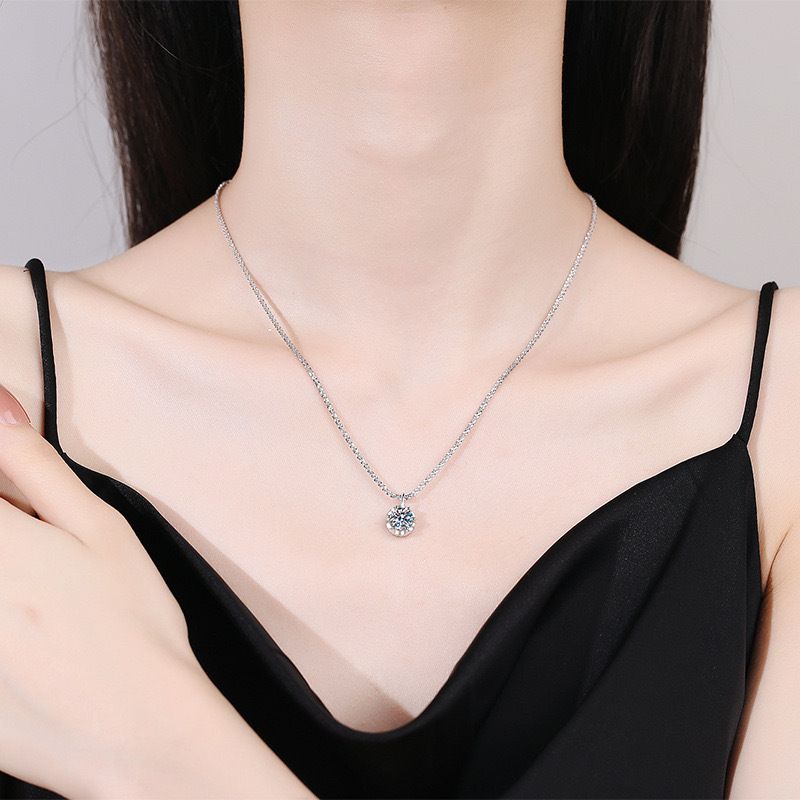 Sterling Silver Waist Chain With Sparkling 1 Carat D Color Moissanite Crown Pendant - Elegant Women's Belt Accessory_voghion.com